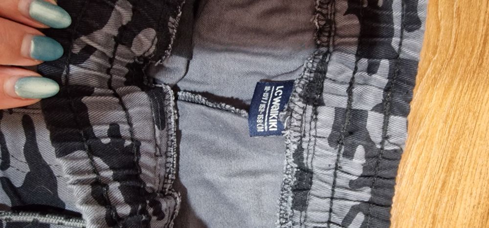 Дънки и камуфлажен панталон 158 см