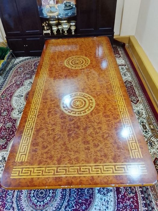 12 tali stol stul Holati yaxshi