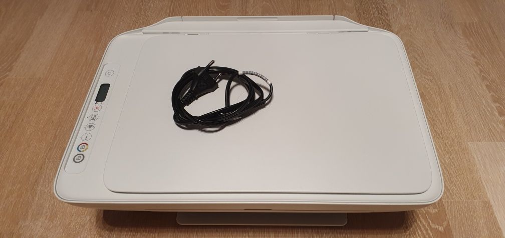 Imprimanta HP Deskjet 2710e