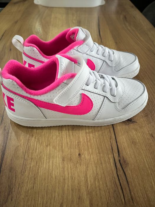 Маратонки Nike 35 номер