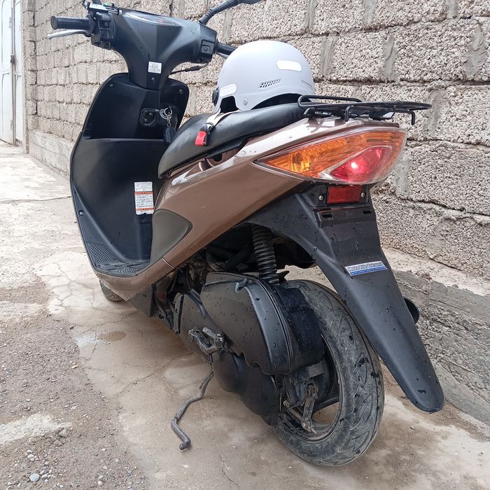 Продается надежный скутер Suzuki address v50 Япония инжектор