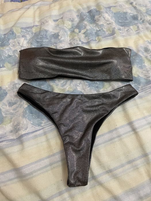 Costume baie noi neutilizate