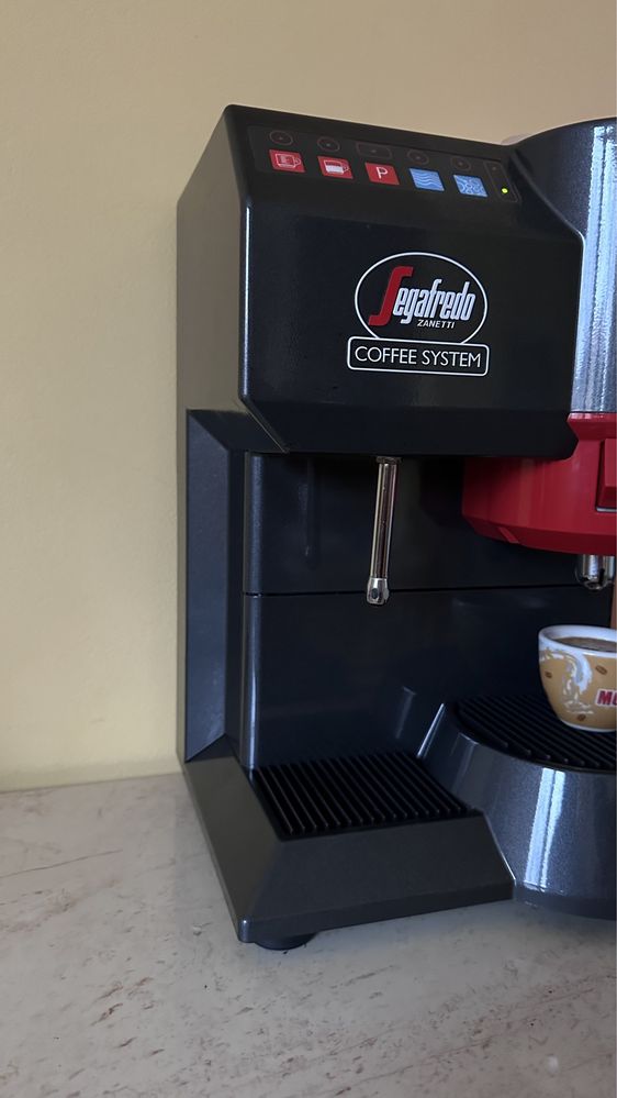 Професионална кафе машина с капсули.Segafredo Zanetti coffee system