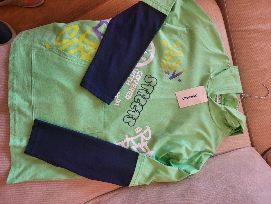 Чисто нов суичер LC Waikiki boys с качулка