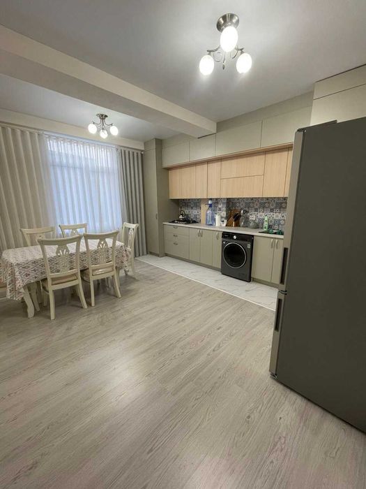 Yangi 4 xonali kvartira Parkent Plaza majmuasida ijaraga beriladi