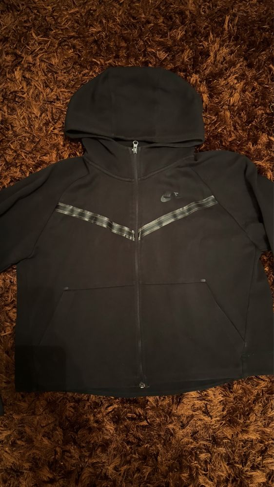 Nike женски суичър