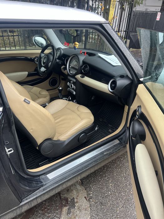 Mini Cooper R56 Facelift