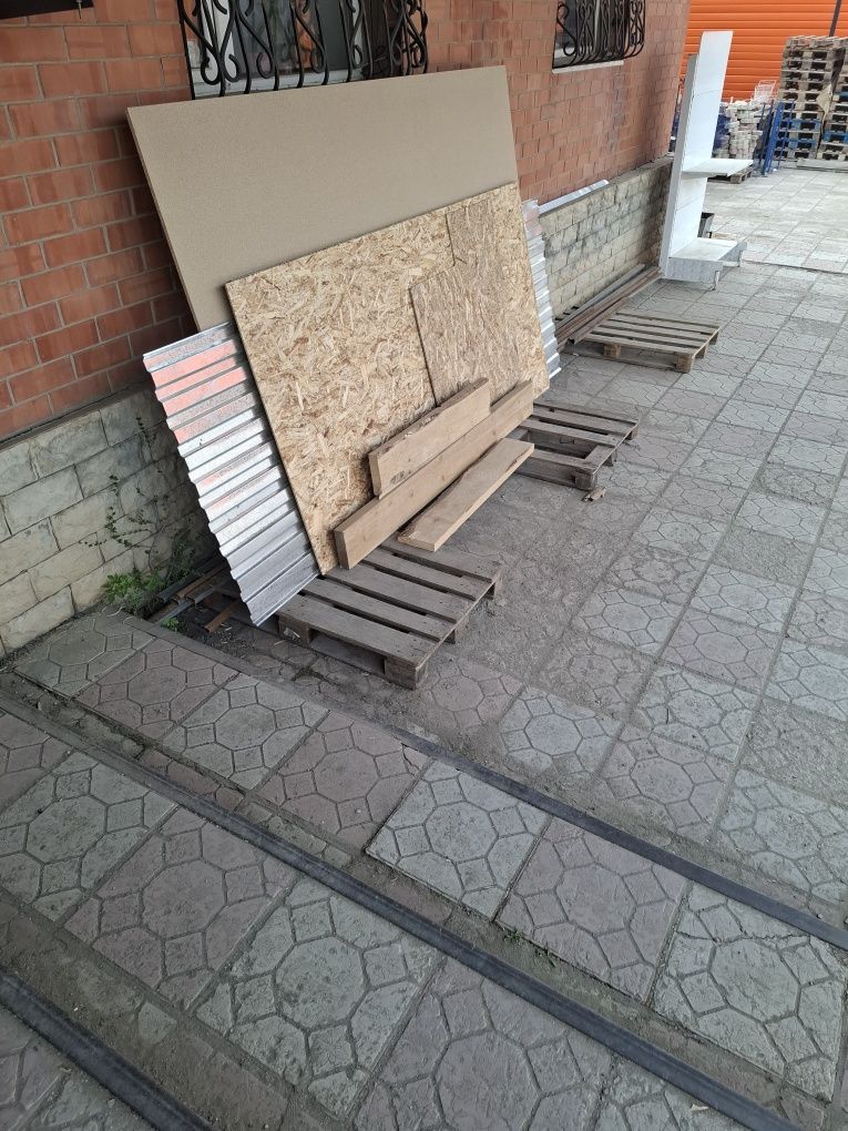 Продам МДФ 1шт И 1 шт ДСП 1шт