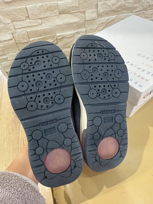 Adidasi Geox cu lumini