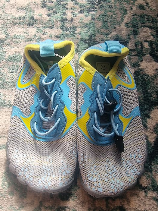 Lot adidasi watershoes , barefoot, 167 bucati