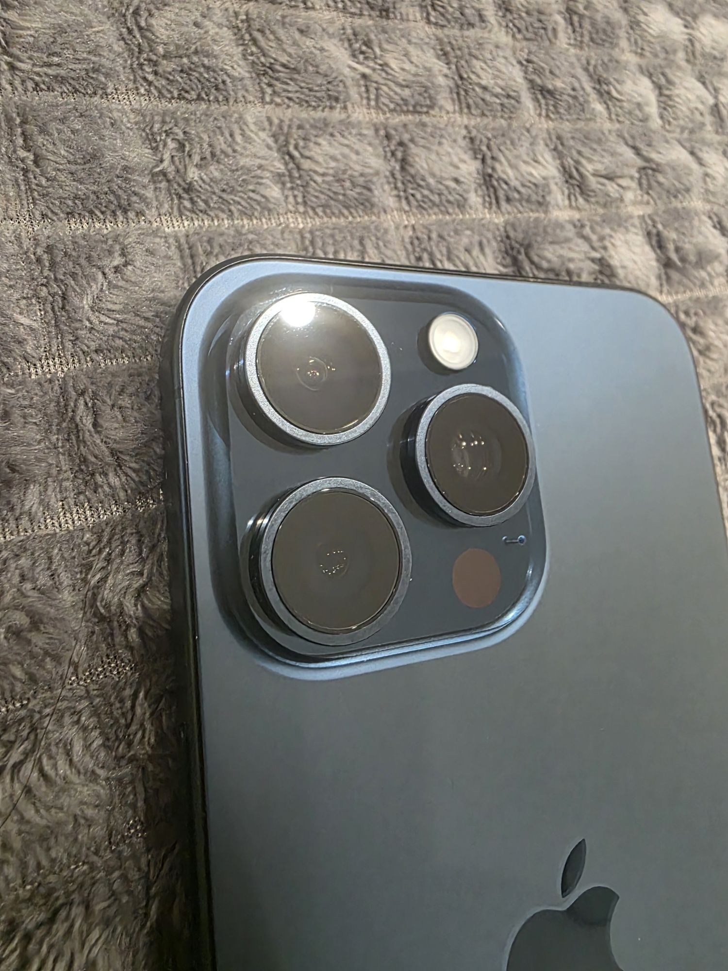 iPhone 15 pro max  /без забележки/