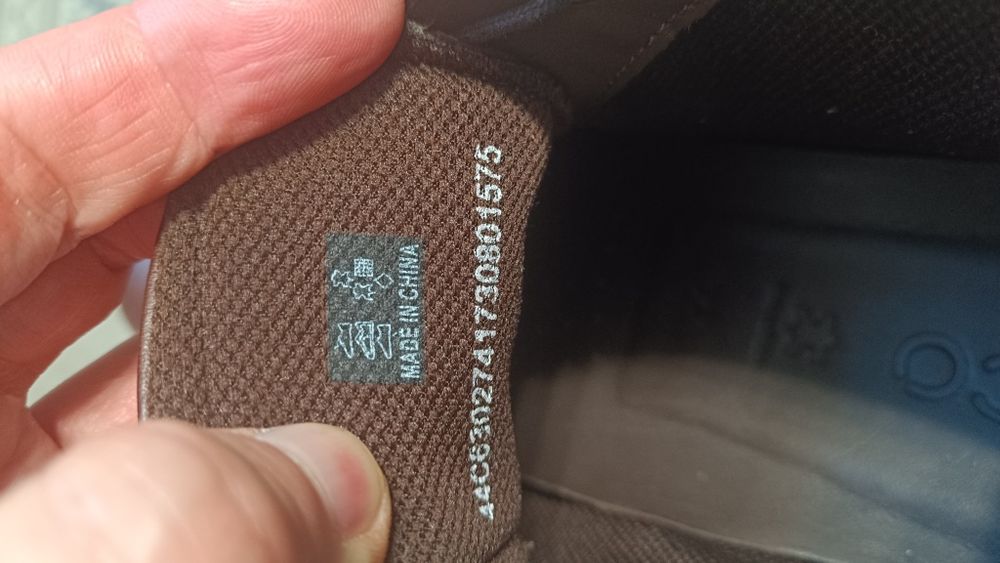 Ghete ECCO piele noi 44 preț 185 ron