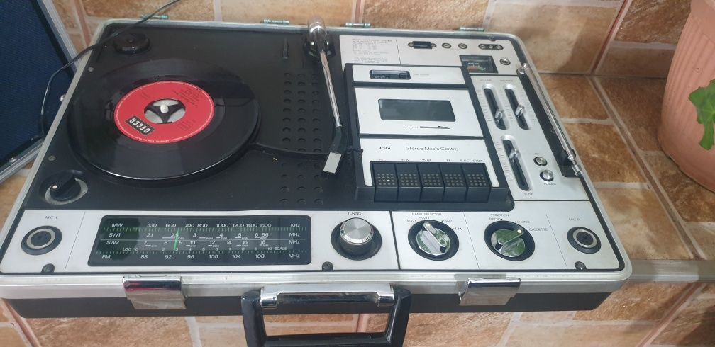 Vintage - muzica la valiza Aciko / radio / deck / vinyl