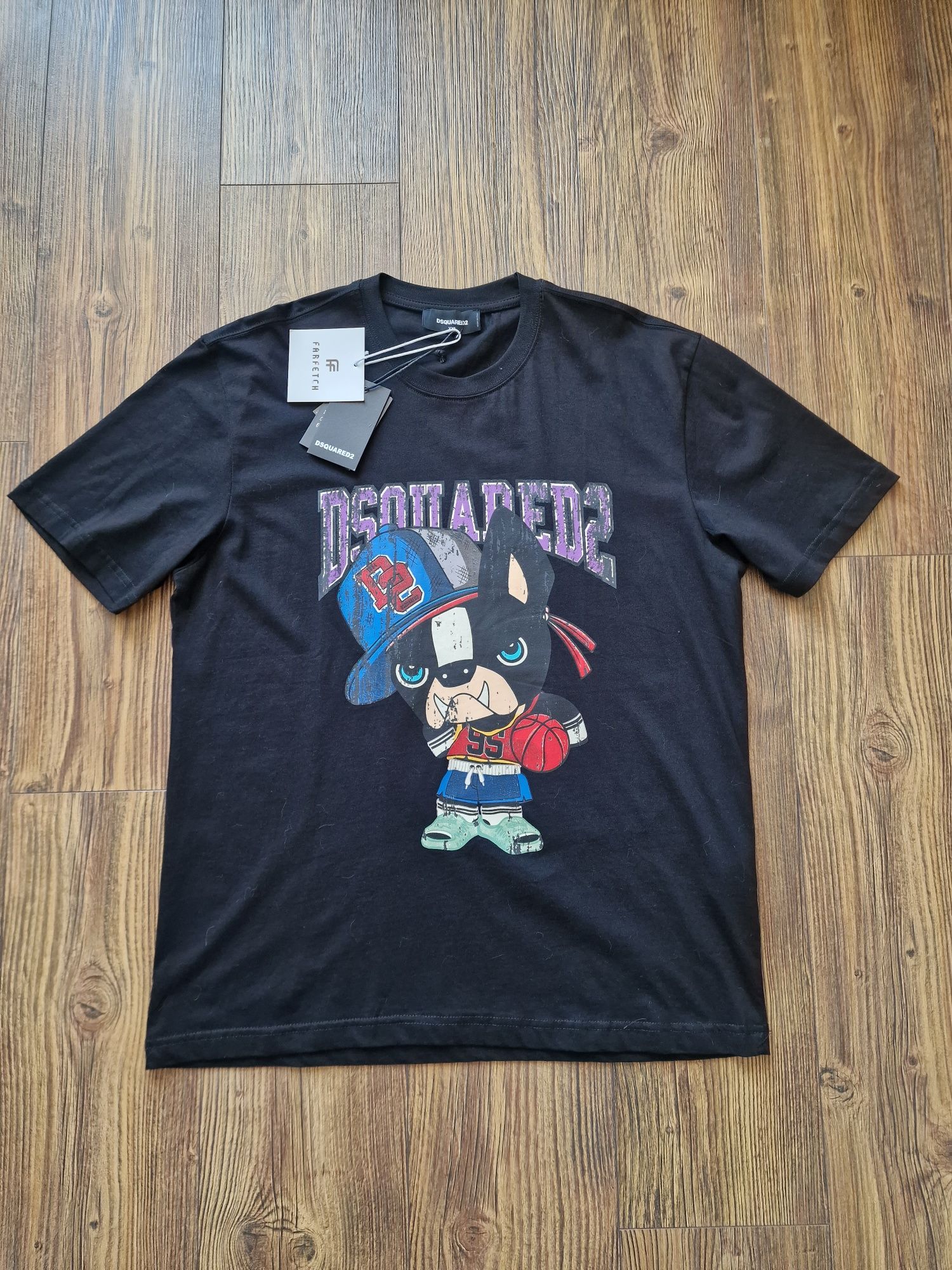Страхотна мъжка тениска DSQUARED2 размер  L/ XL 2XL
