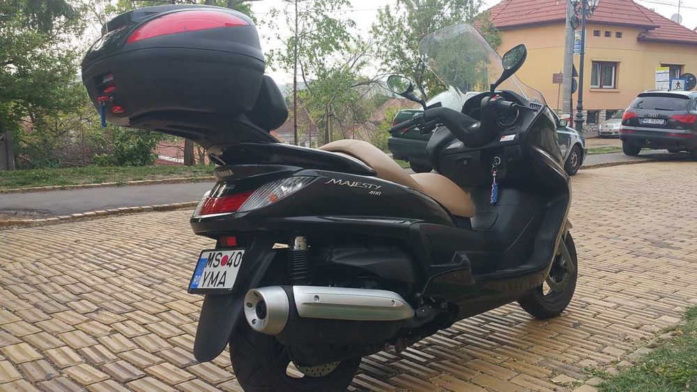 Yamaha Majesty impecabil