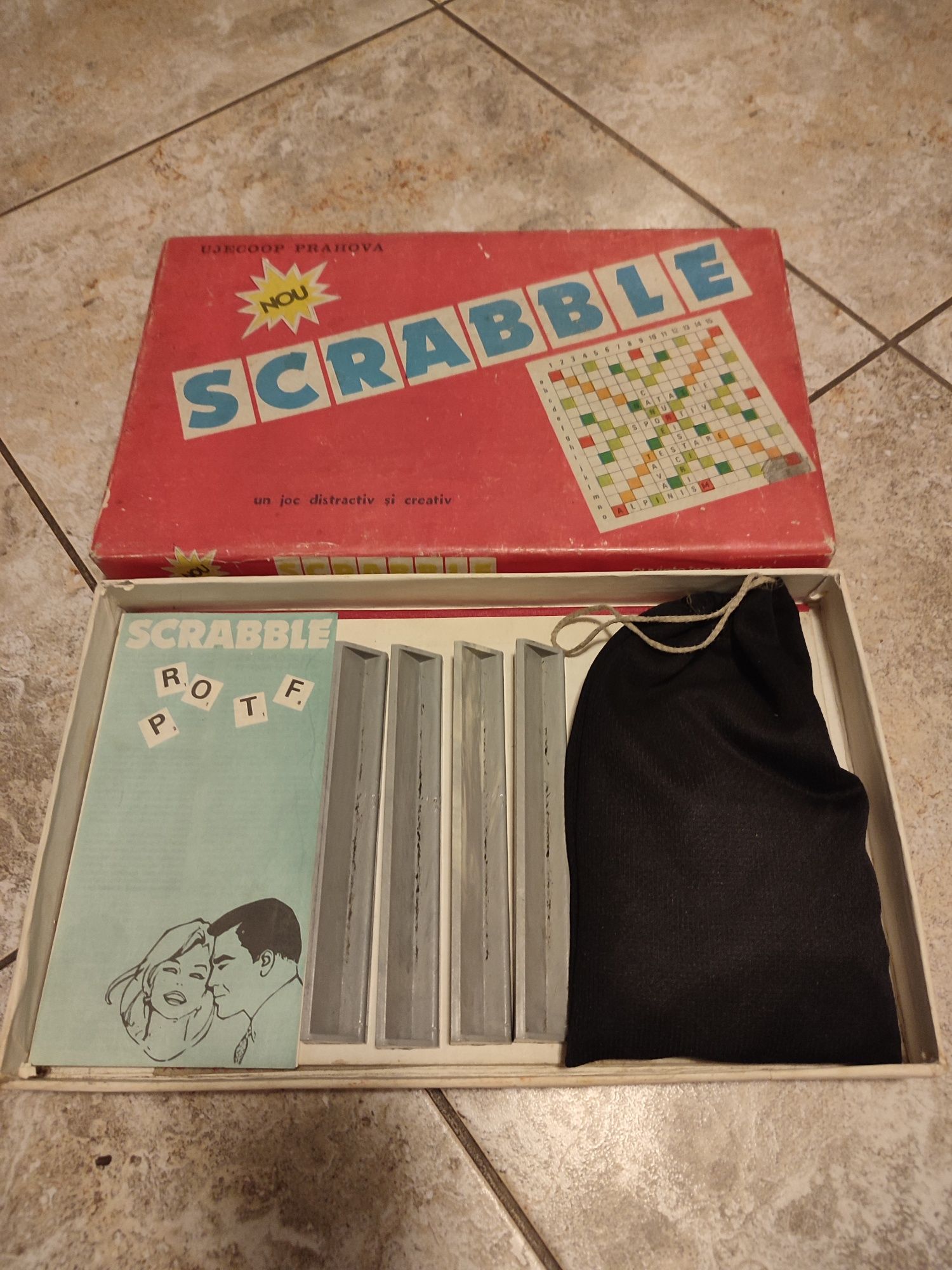 Joc vechi vintage comunist SCRABBLE complet