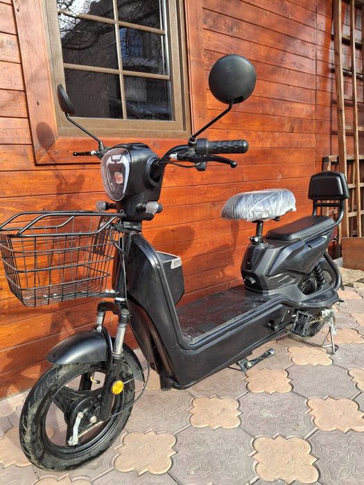 Vand Scuter electric