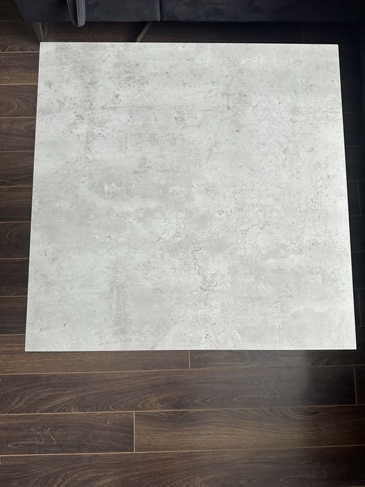 Холна маса от Юск