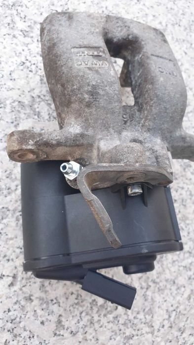 Etrier spate stanga / dreapta Passat B6 reconditionat complet