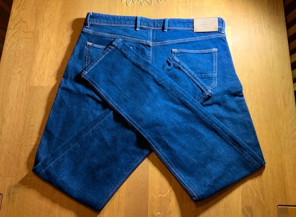 Blugi barbati  MASSIMO  DUTTI -- SLIM FIT  marimea  44
Model: 0040 -