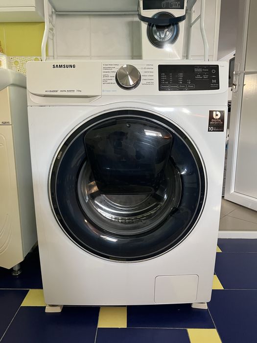 Стиральная машина Sumsung.