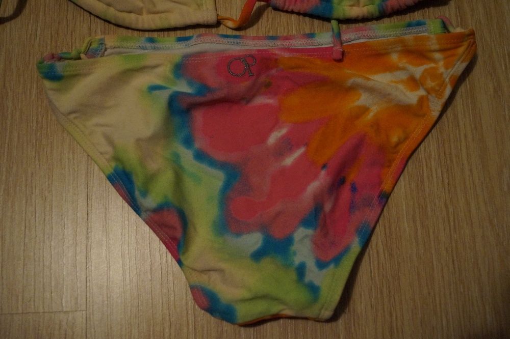 бански 2 части (половинки) в неонови цветове, ХС размер