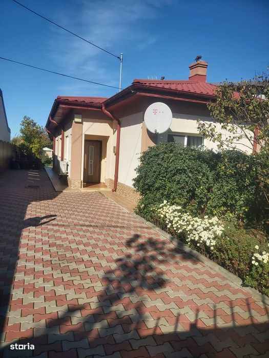 Casă gata de locuit cu livadă și curte generoasă – intrare Jilava!