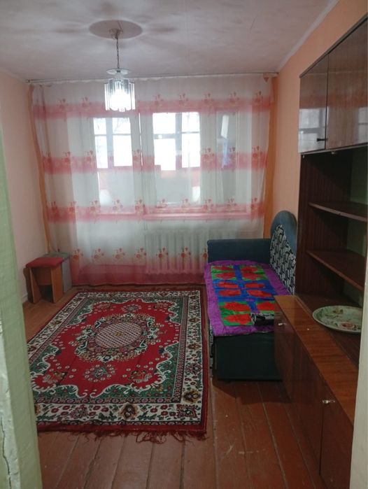 Сдам комнату в общежитии с балконом сан узел отдельный