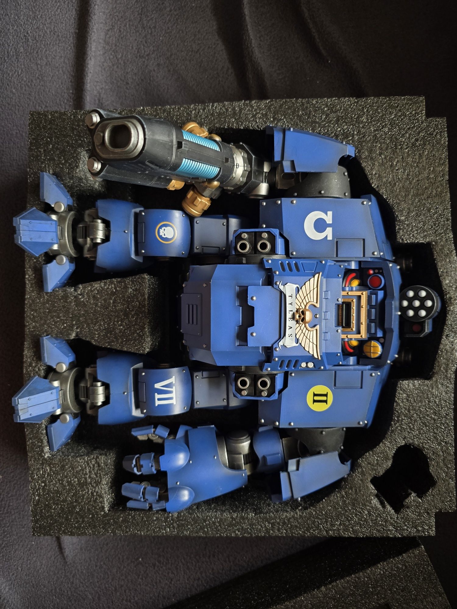 JoyToy Warhammer 40K Ultramarines Redemptor Dreadnought Tyleas