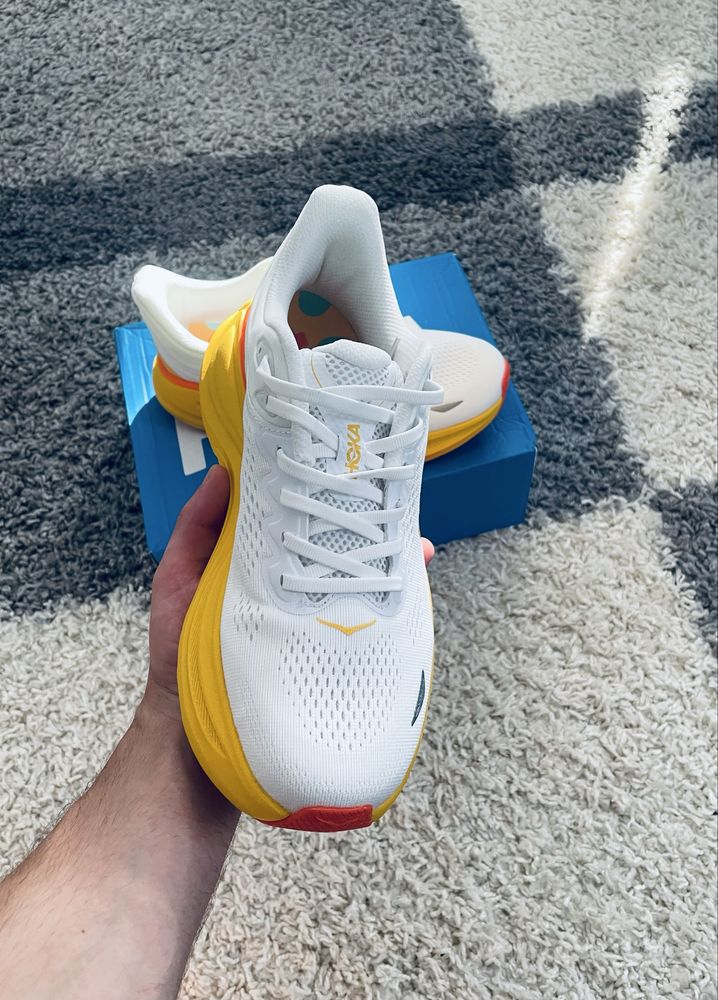 Adidasi HOKA Bondi 9