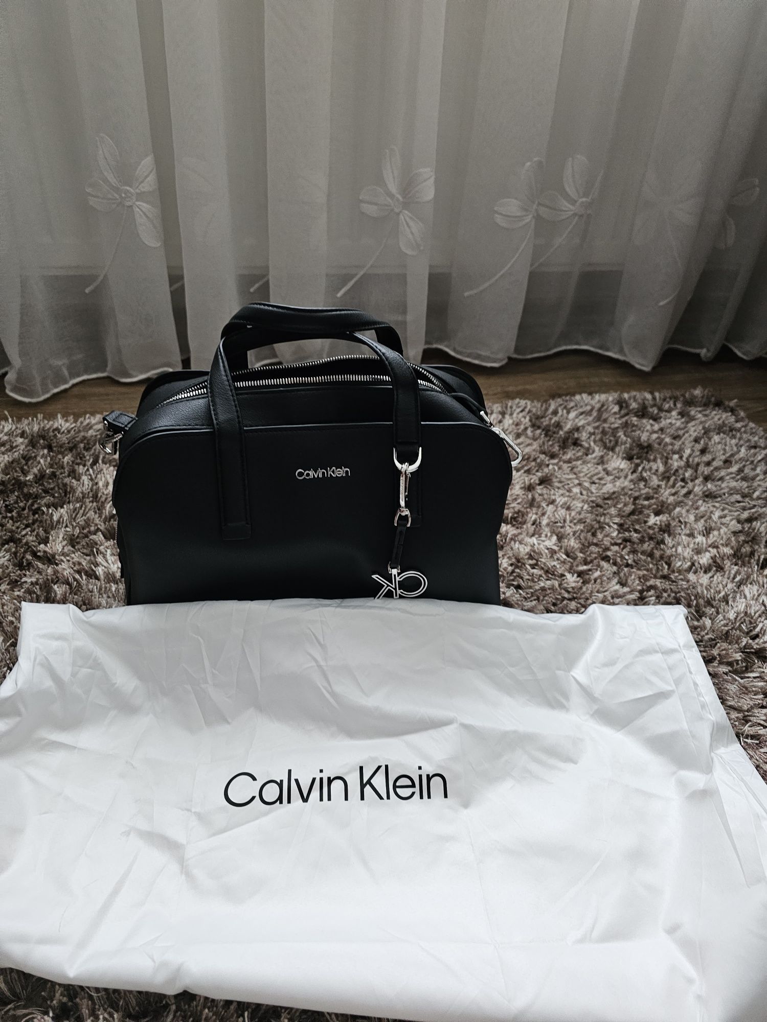 Geanta calvin klein