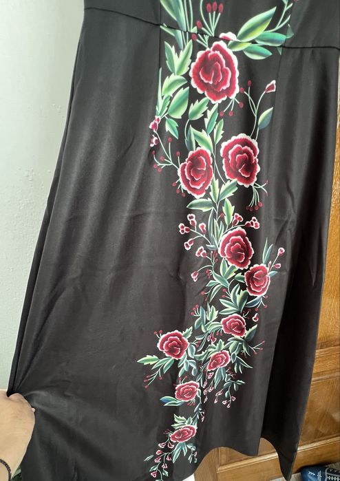 Rochie superbă cu flori imprimate