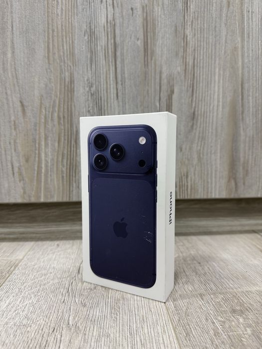 iPhone 17 Pro Deep Blue 256GB