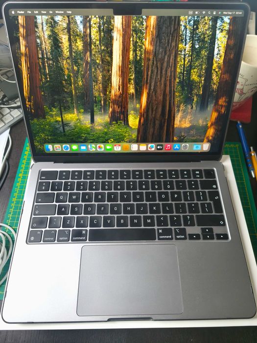 MacBook Air 13  M2, 8 GB, 256 SSD