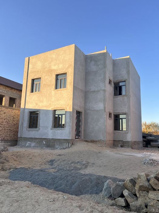 Хай тек фасонда салынган толык питпеген 2-этажлы жай сатылады