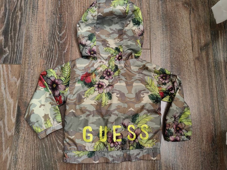 Детско яке Guess