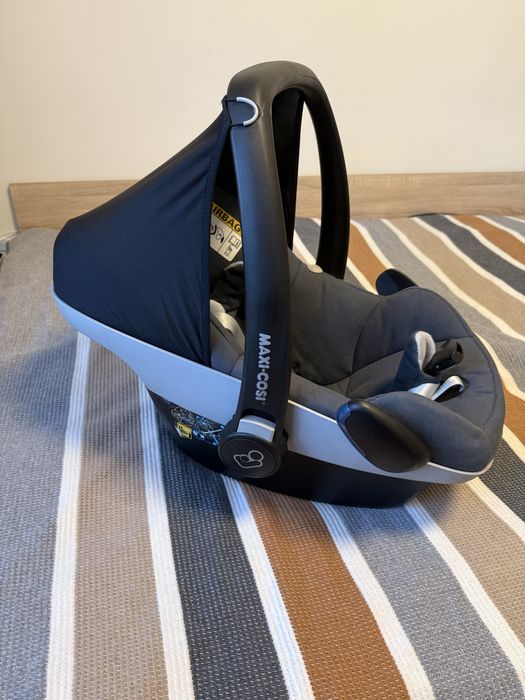 Maxi cosi стол-кошница за кола