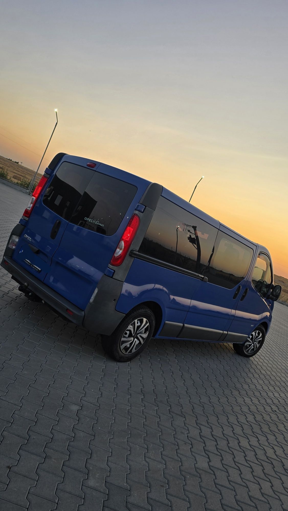 Vand/schimb Opel vivaro 2008 e4 2.5d 9 locuri loong