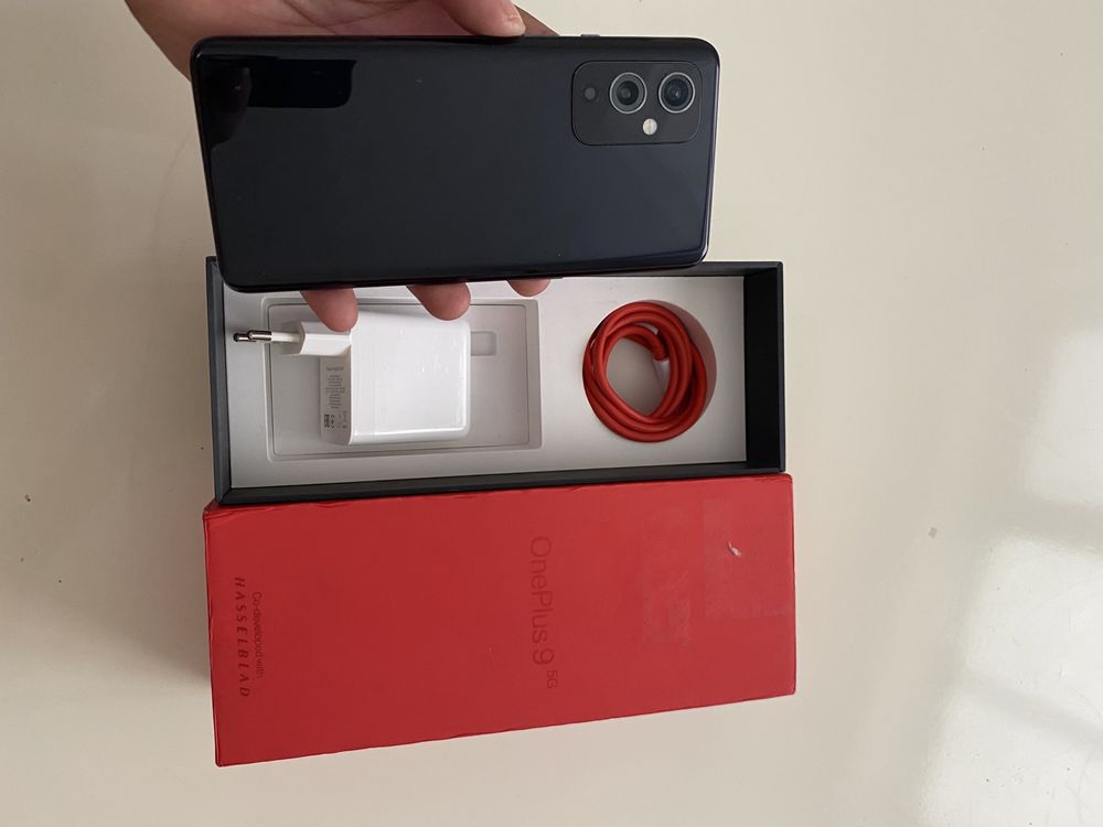 Oneplus 95G.   12/256