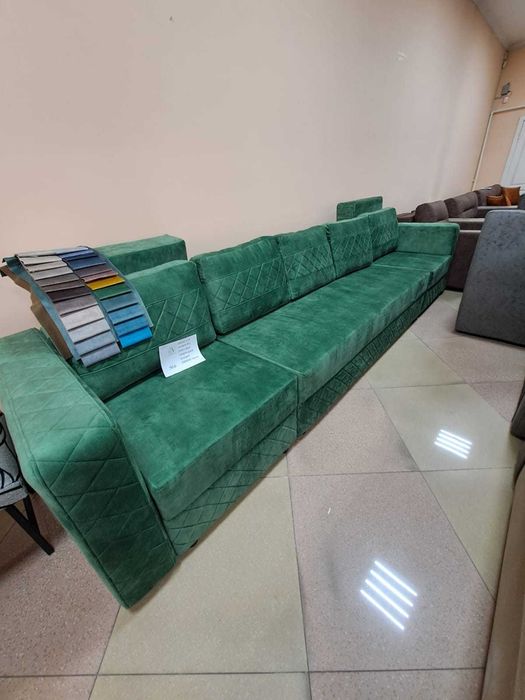 Продам диван 3,70 угловой без угла с двух сторон изумруд