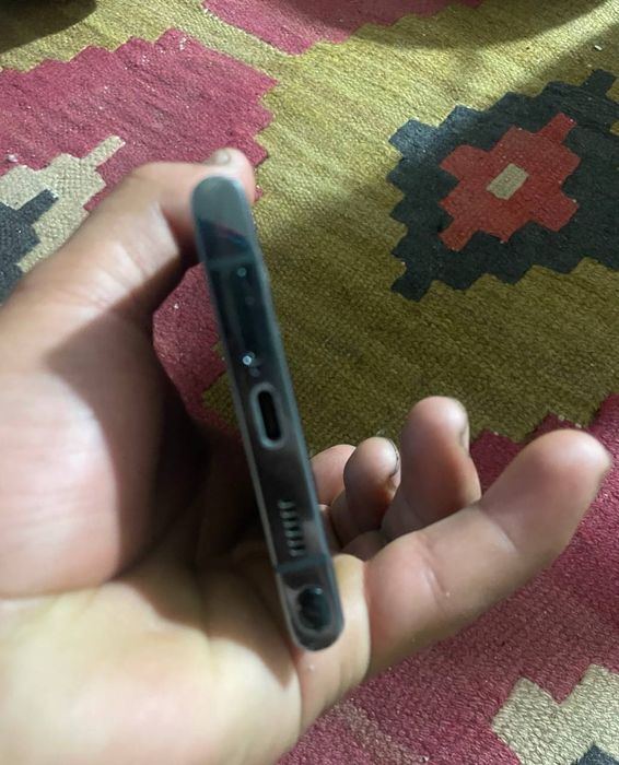 Samsung s22 ultira xolbor kichkina