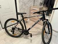 Велосипед Giant ATX 27.5 L 2022 черный