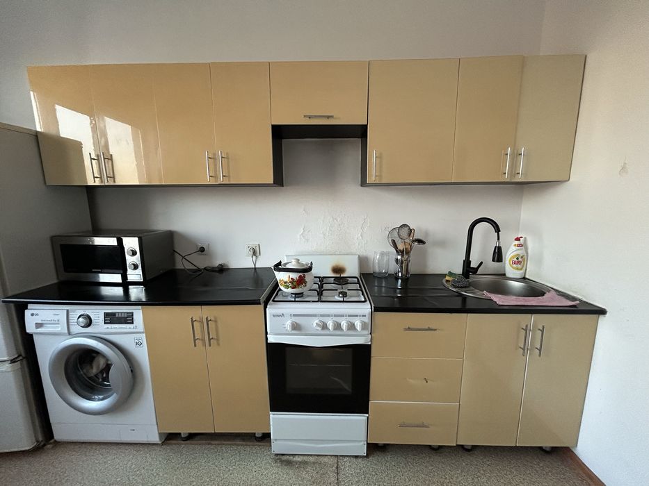 Срочно Кухонная гарнитура