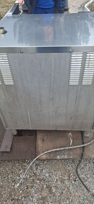 Продавам Пароконвектомат Zanussi FCF101E