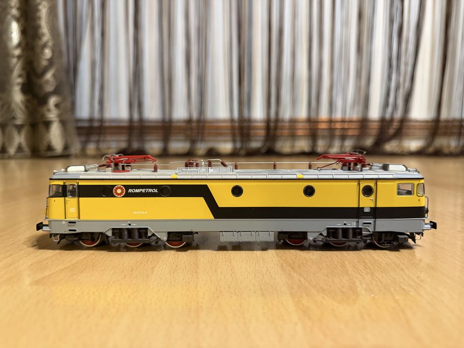 locomotiva 060 ea rompetrol stil cfr ho