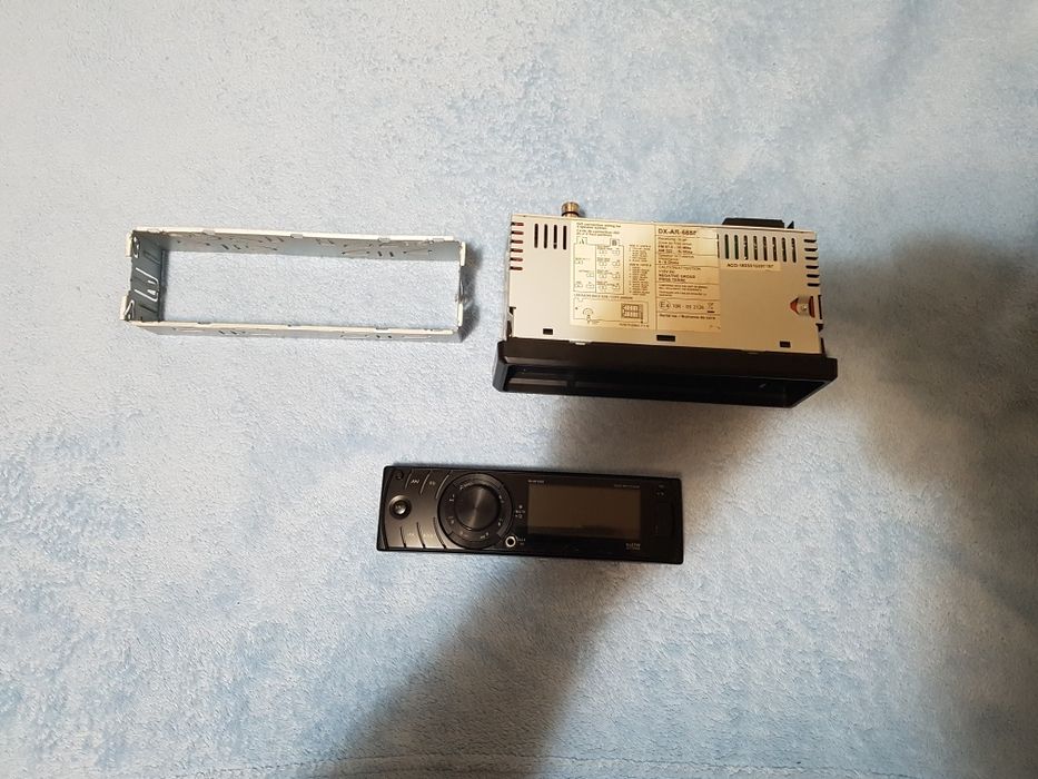 Vând casetofon auto, model: DX-AR-6888, Bluetooth, Radio Mp3 Player