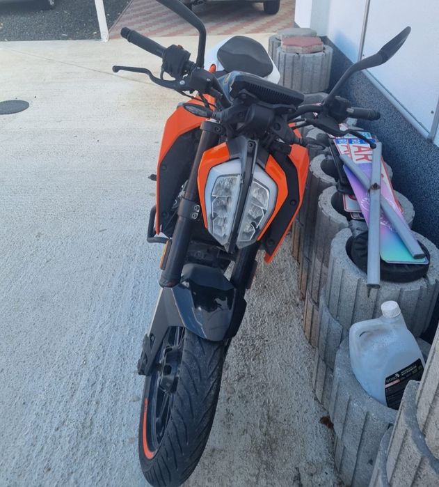Motocicleta KTM DUKE 125