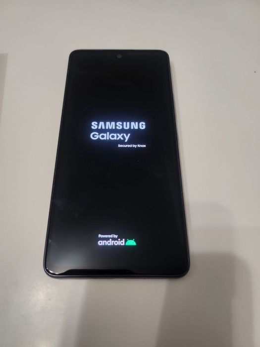 Самсунг А 53 в много добро състояние