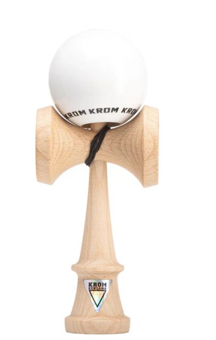 Kendama Krom culori in descriere