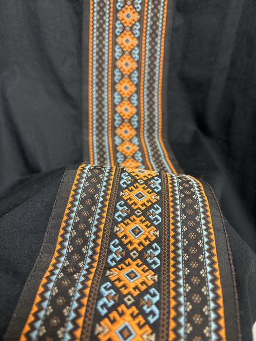 Rochie traditionala cu broderie - impecabila - marimea S